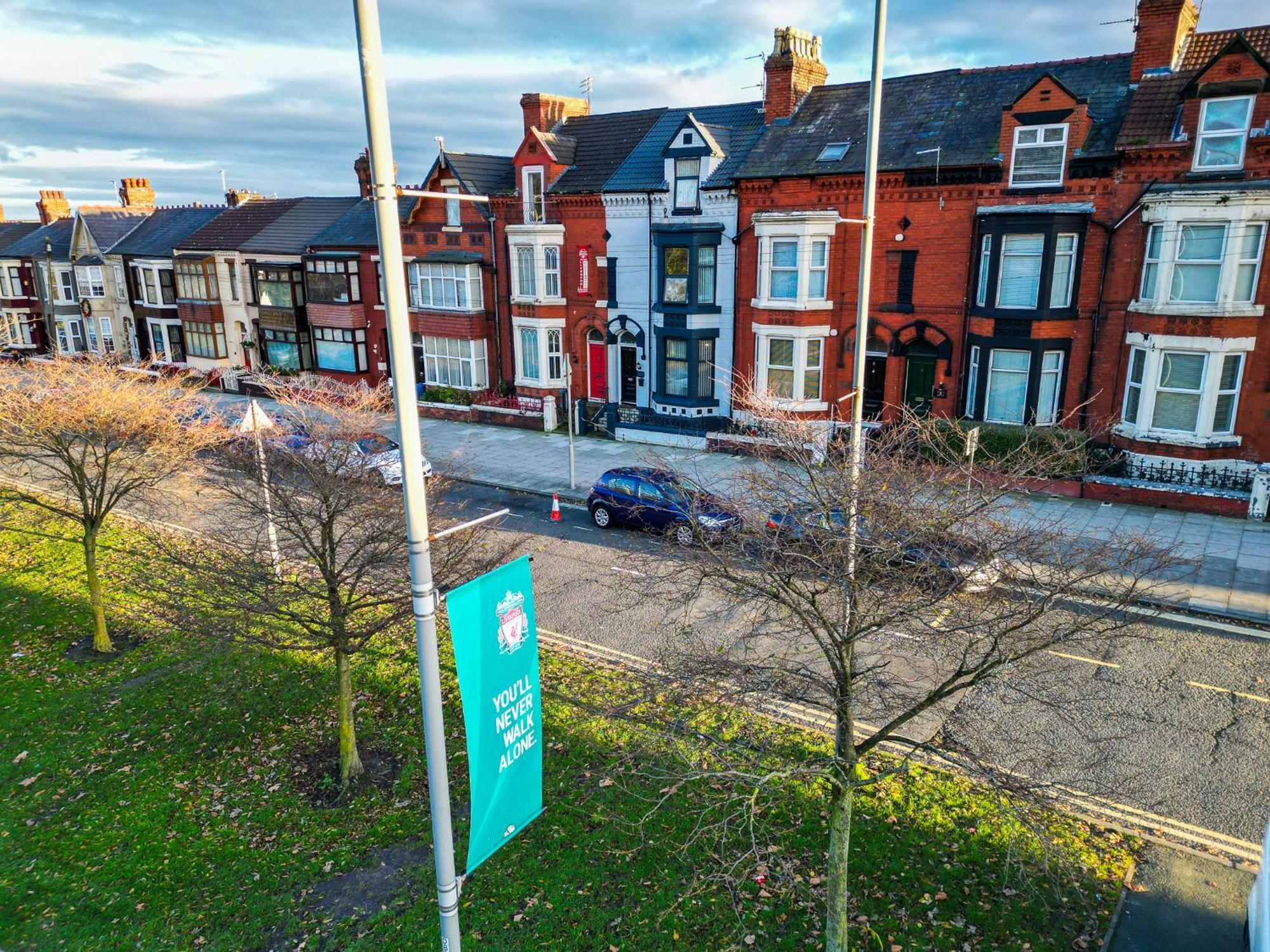 Entire Modern House Liverpool, 6 Bedrooms Kültér fotó